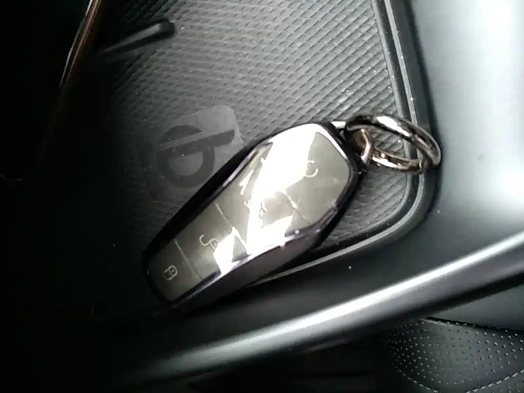 BYD Seal — фото 9