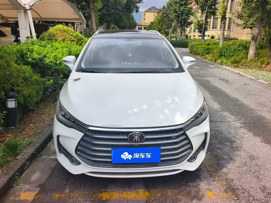 BYD MAX — фото 2