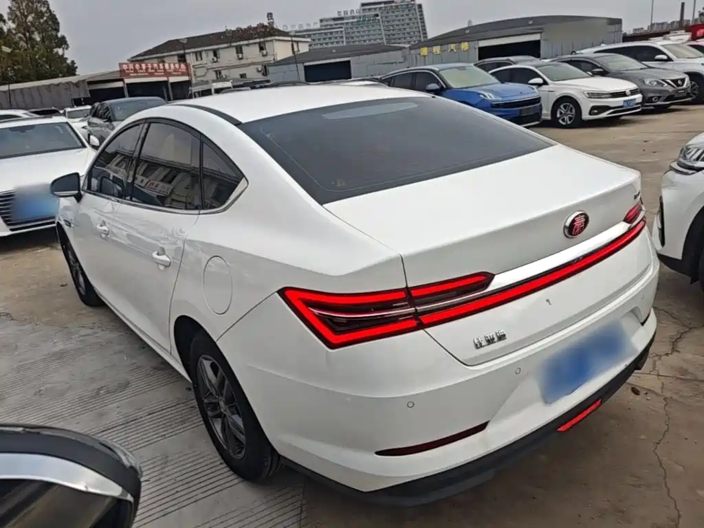 BYD Qin Pro — фото 5