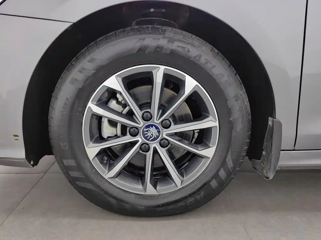 BYD Qin PLUS — фото 17