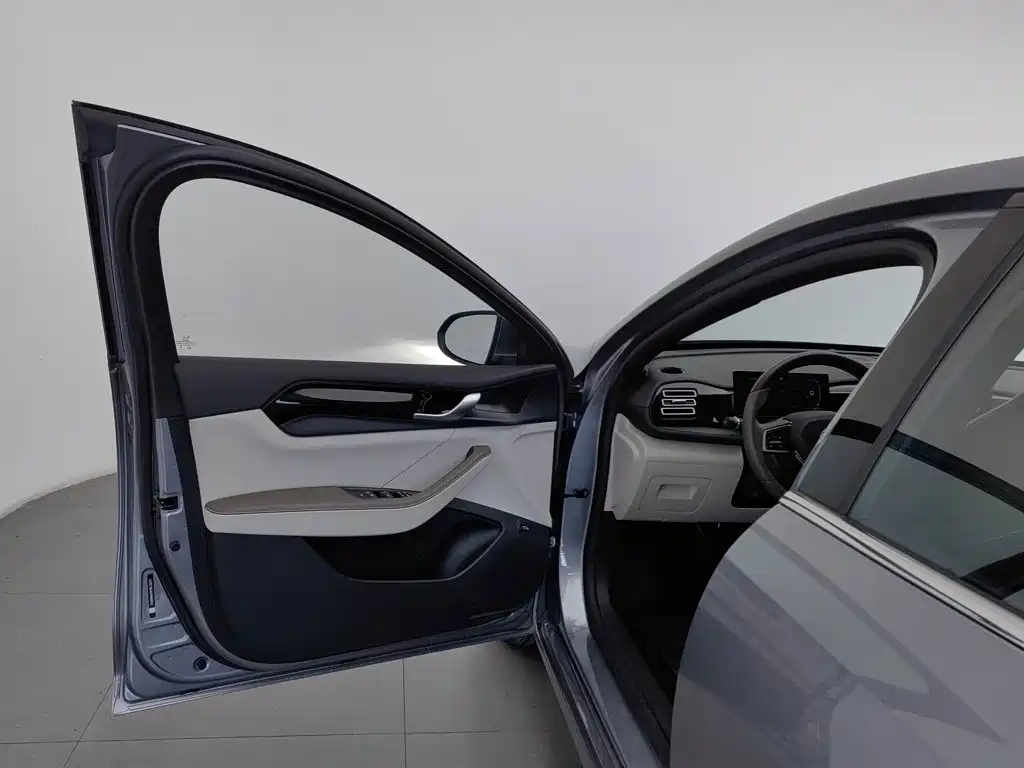 BYD Qin PLUS — фото 8