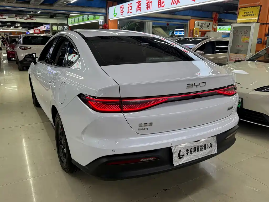 BYD Seal 05 DM-i — фото 4