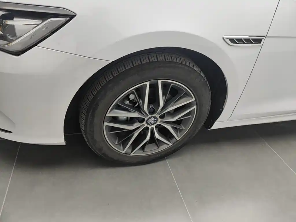 BYD Qin PLUS — фото 23