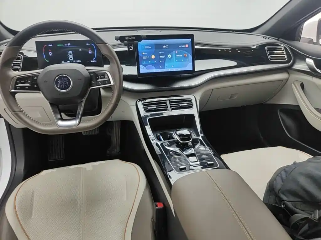 BYD Qin PLUS — фото 10