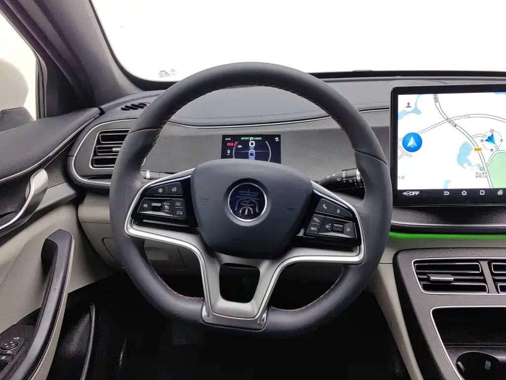 BYD Qin PLUS — фото 11