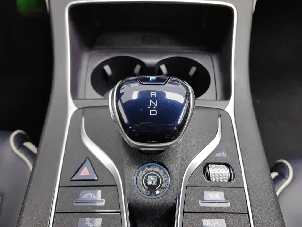 BYD Qin PLUS — фото 13