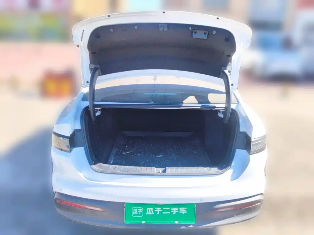 BYD Seal 05 DM-i — фото 15