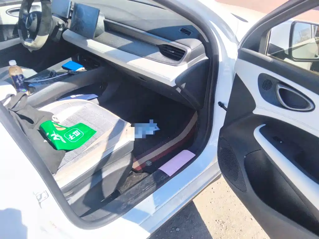 BYD Seal 05 DM-i — фото 19