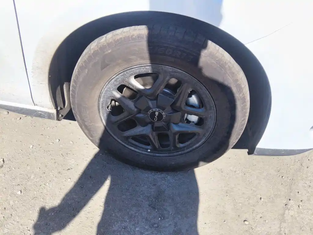 BYD Seal 05 DM-i — фото 25