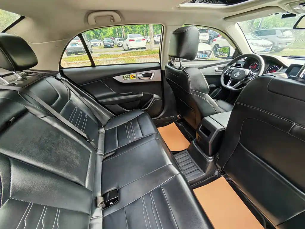 BYD Qin NEV — фото 15