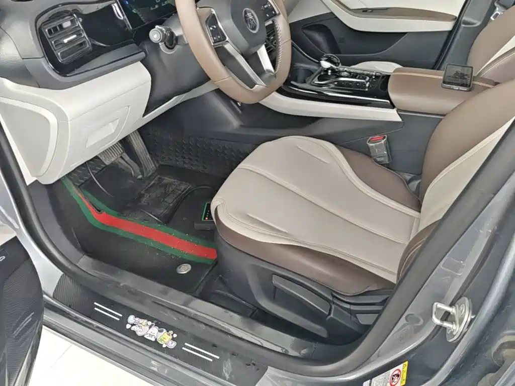 BYD Qin PLUS — фото 15