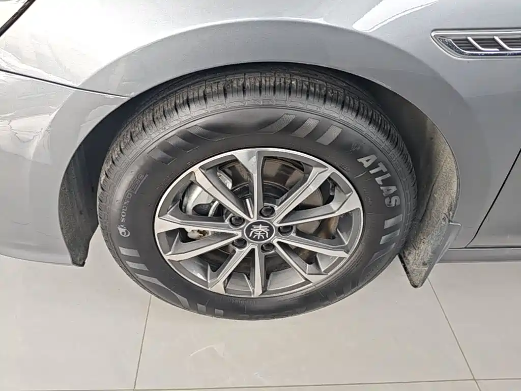 BYD Qin PLUS — фото 23