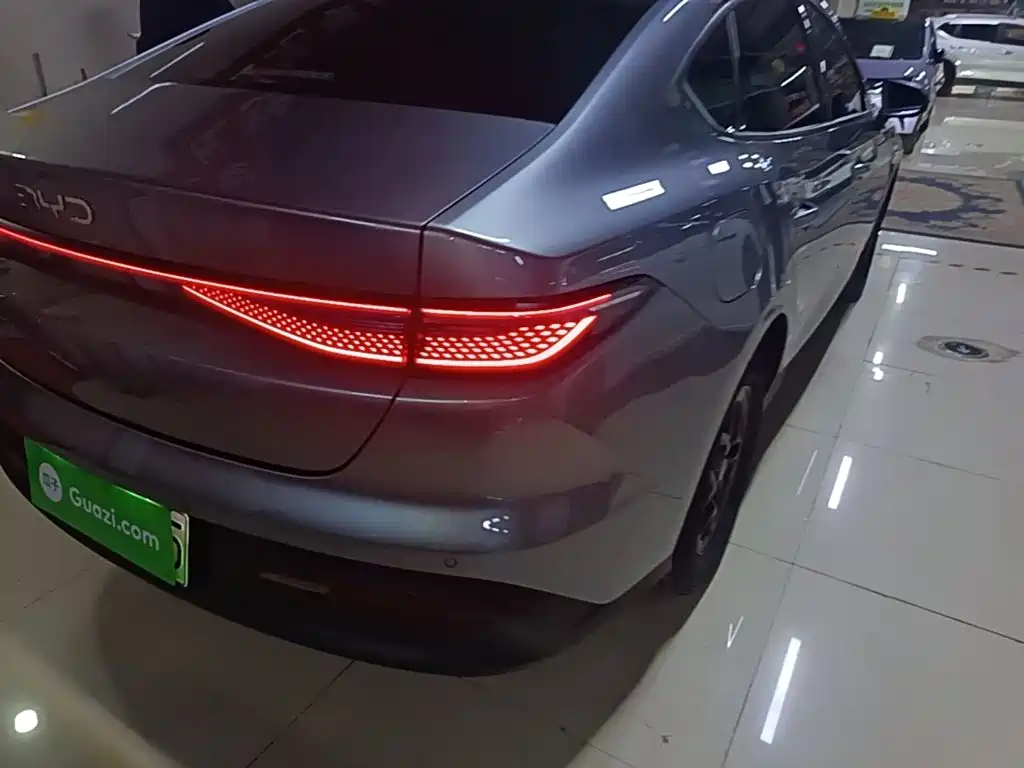 BYD Seal 05 DM-i — фото 8