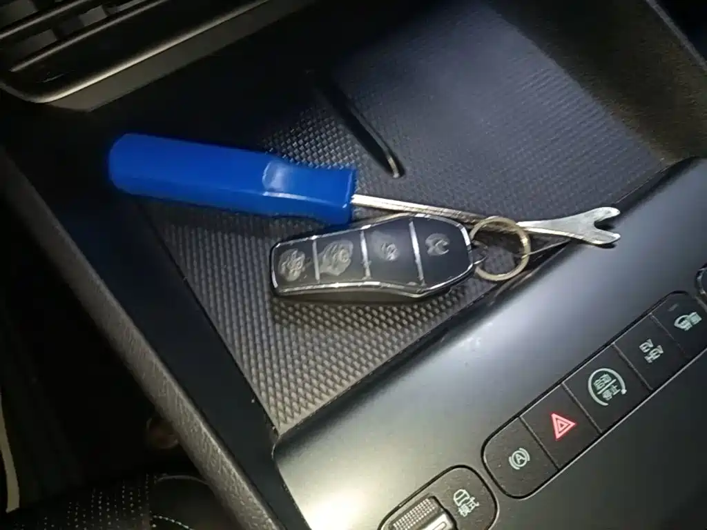 BYD Seal 05 DM-i — фото 9