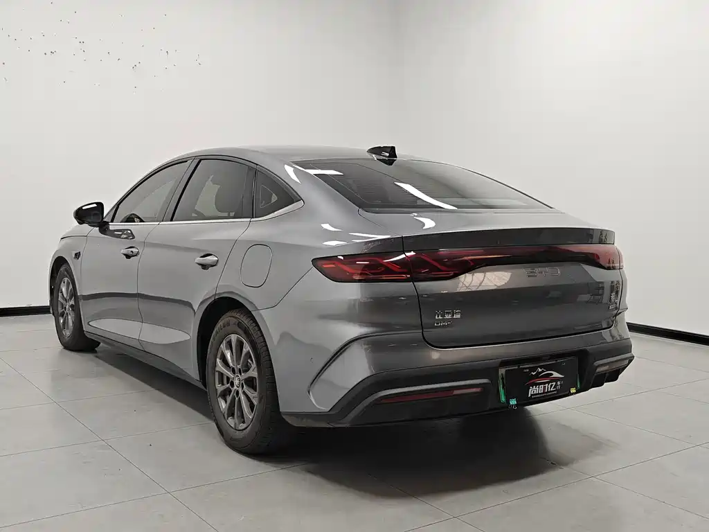 BYD Qin L — фото 6