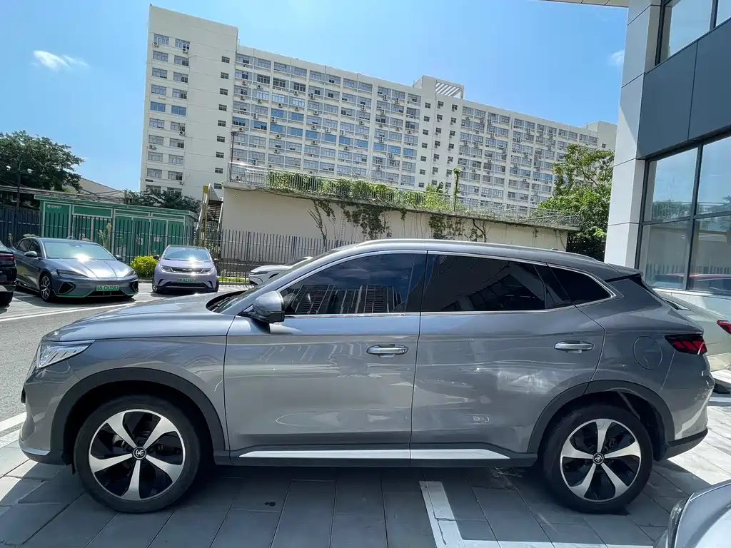 BYD PLUS New Energy — фото 3
