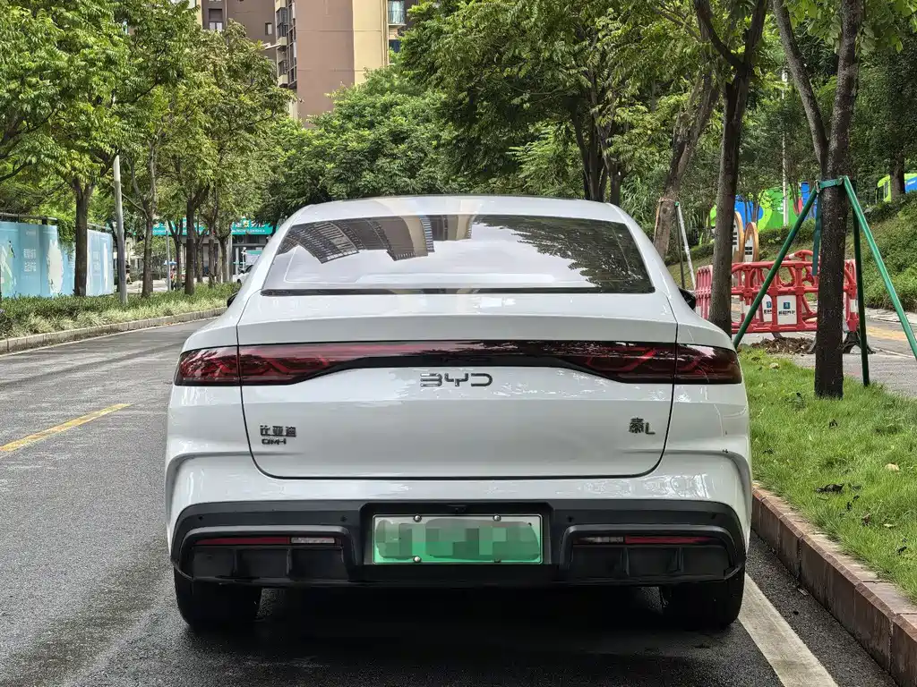 BYD Qin L — фото 4