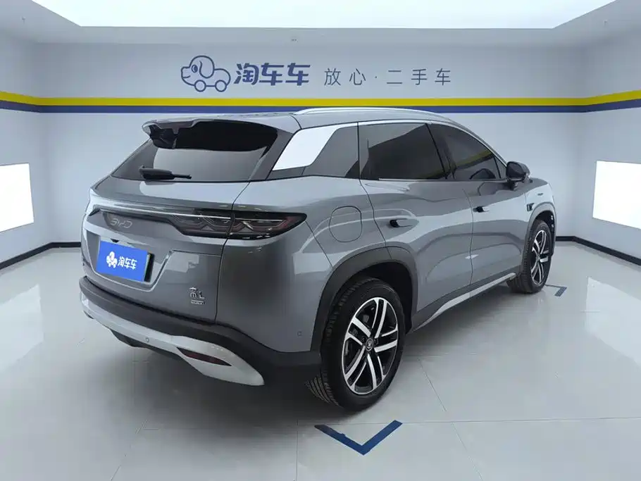 BYD L DM-i — фото 3