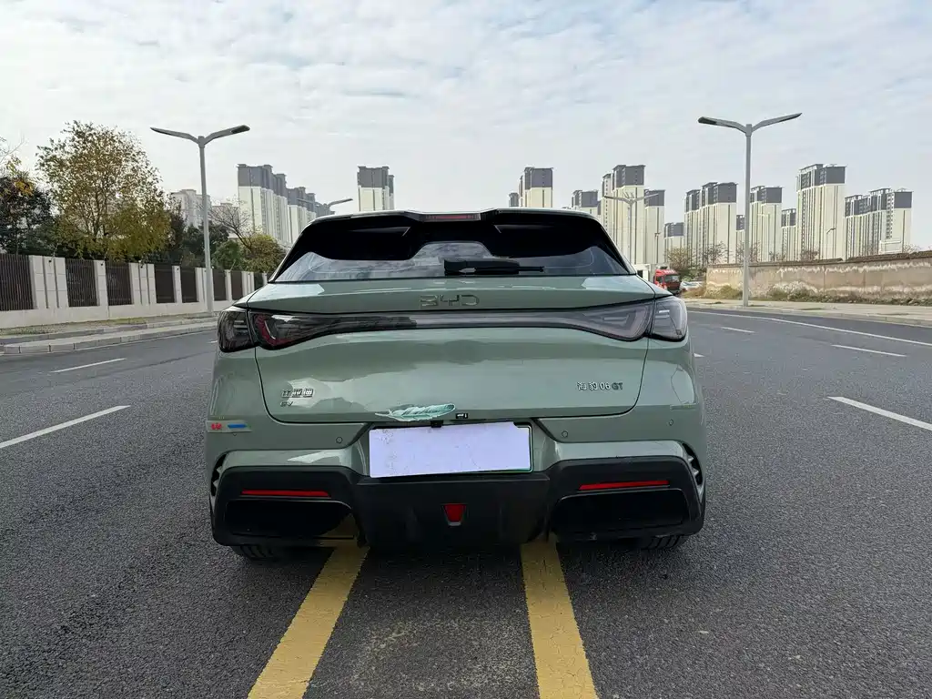 BYD Seal 06GT — фото 9