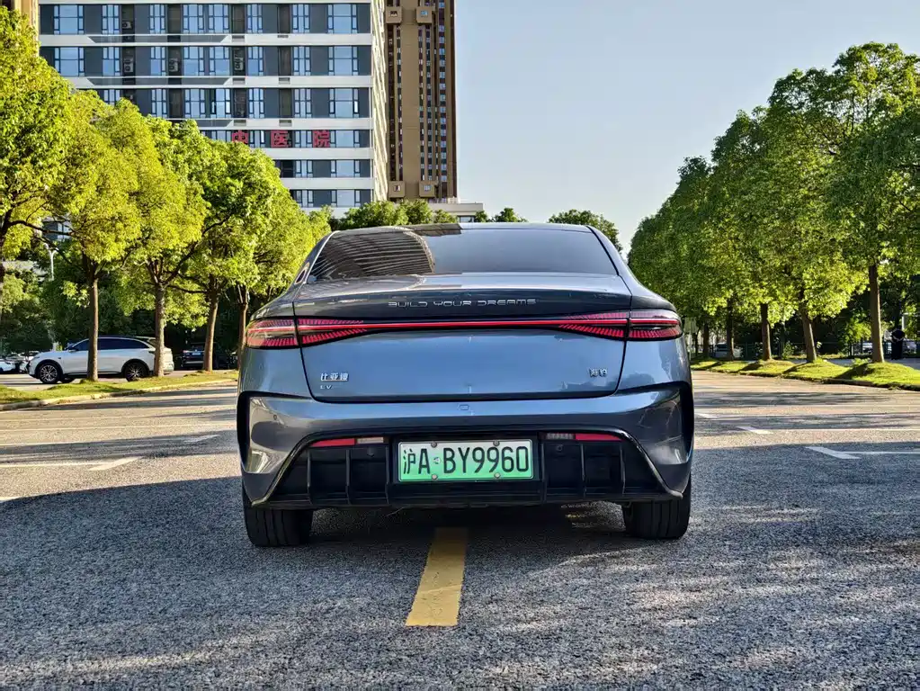 BYD Seal — фото 7