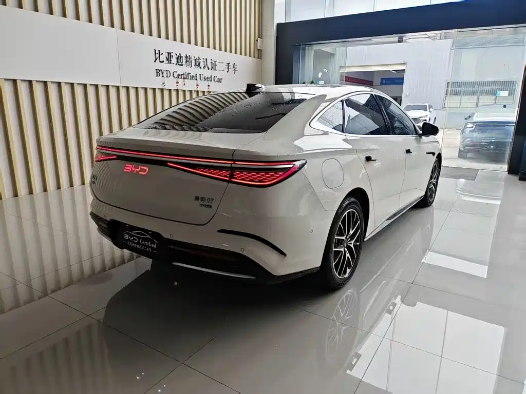BYD Seal 07 DM-i — фото 7