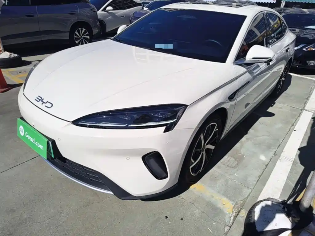 BYD Seal 07 DM-i — фото 2