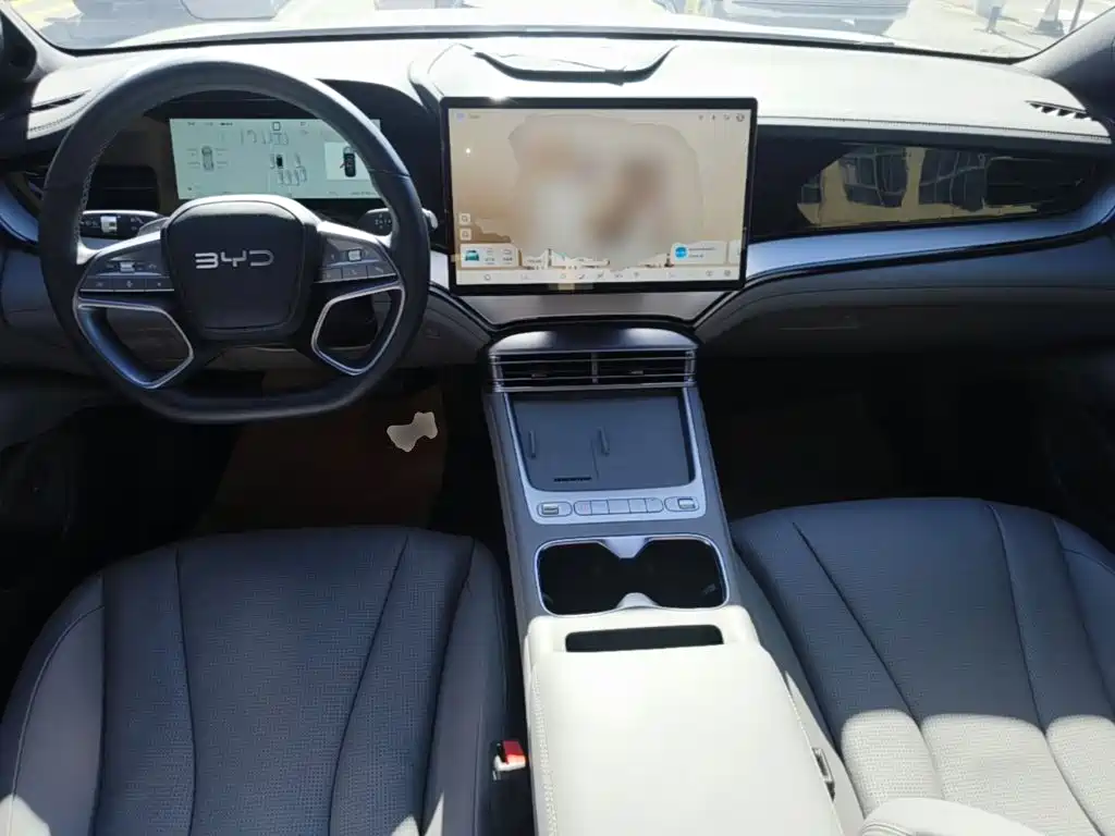 BYD Seal 07 DM-i — фото 10