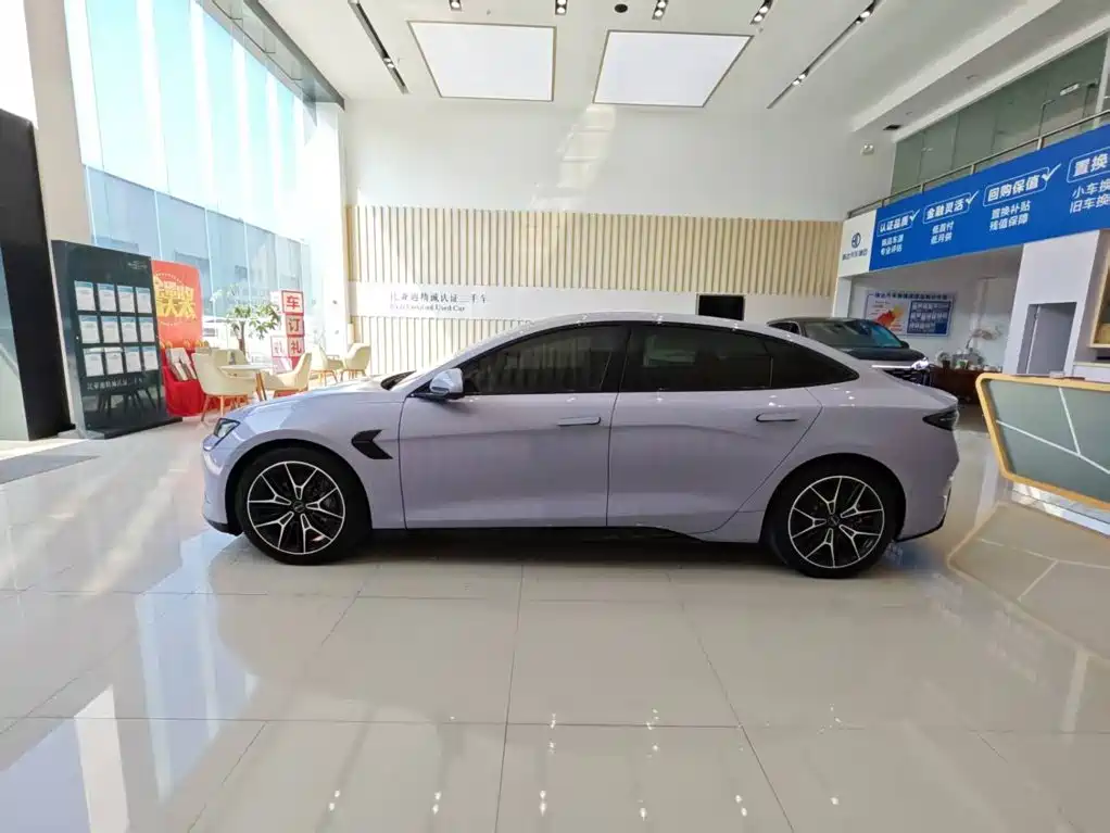 BYD Seal — фото 4