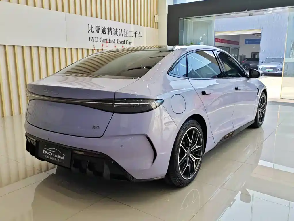 BYD Seal — фото 7