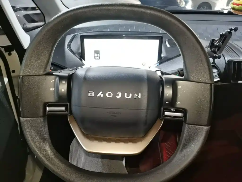 Baojun KiWi EV — фото 11