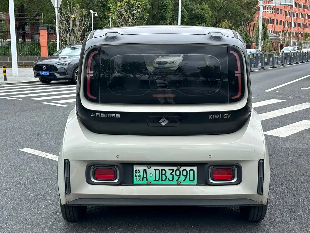 Baojun KiWi EV — фото 4