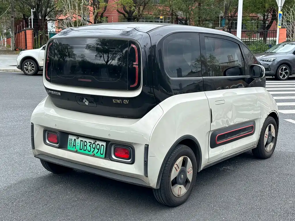 Baojun KiWi EV — фото 6