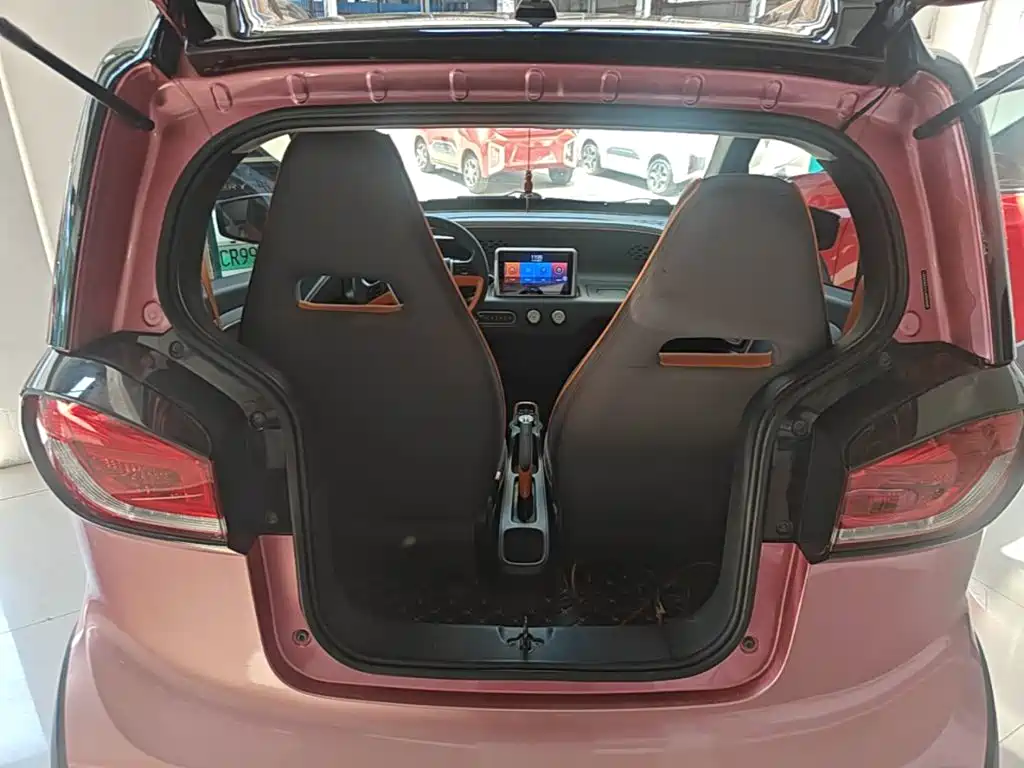 Baojun E100 — фото 19