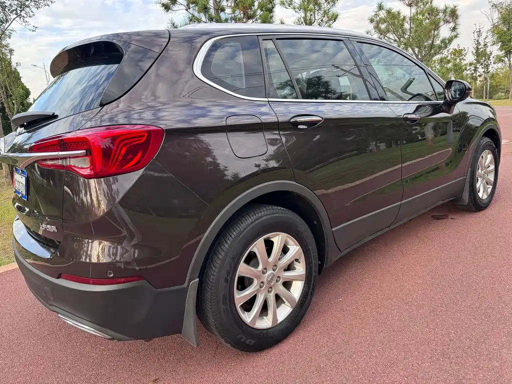 Buick Envision Plus — фото 10