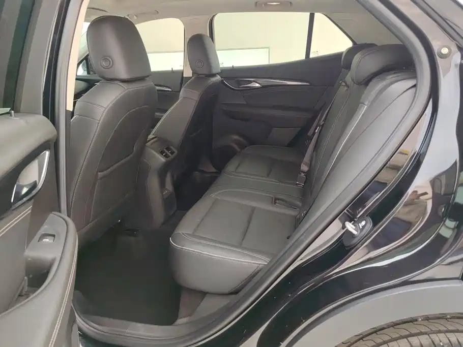 Buick Envision S — фото 11