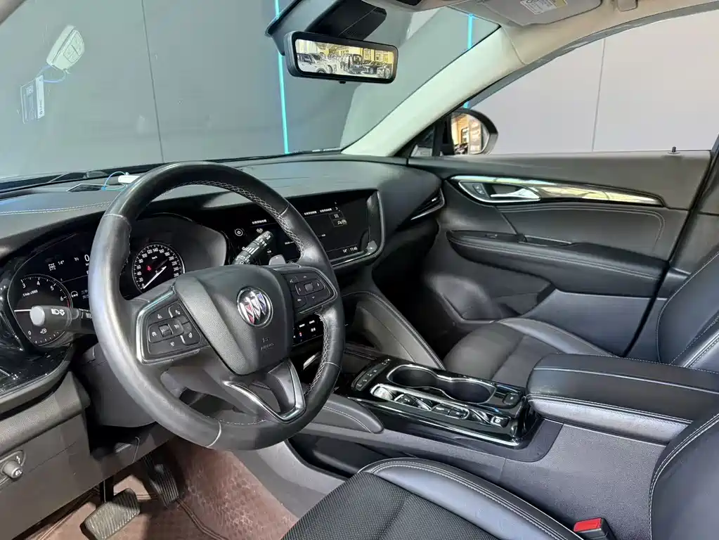 Buick Envision Plus — фото 11