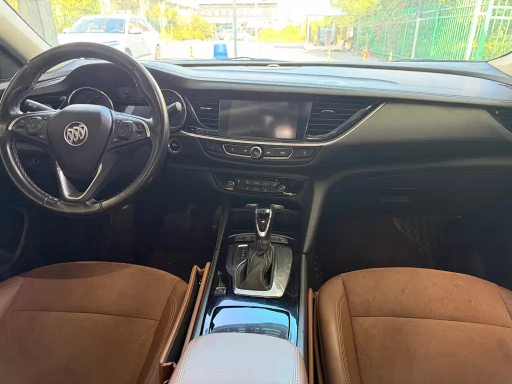 Buick Regal — фото 6