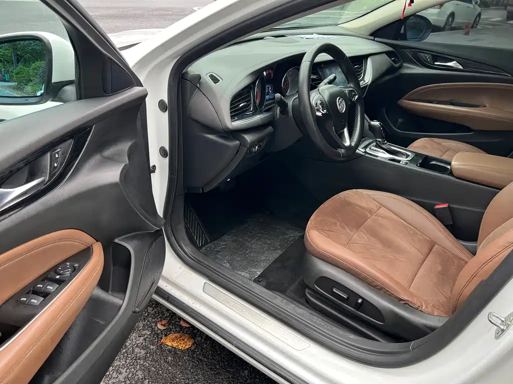 Buick Regal — фото 8