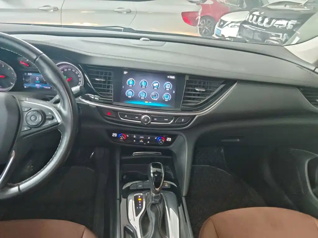 Buick Regal — фото 13