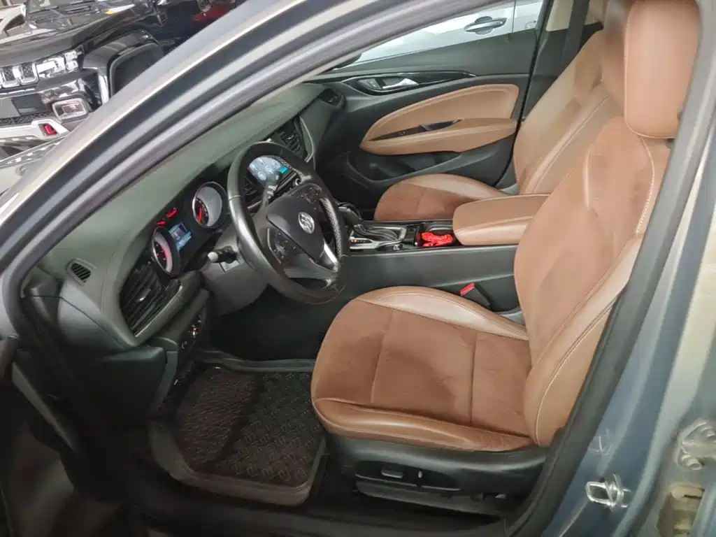 Buick Regal — фото 15