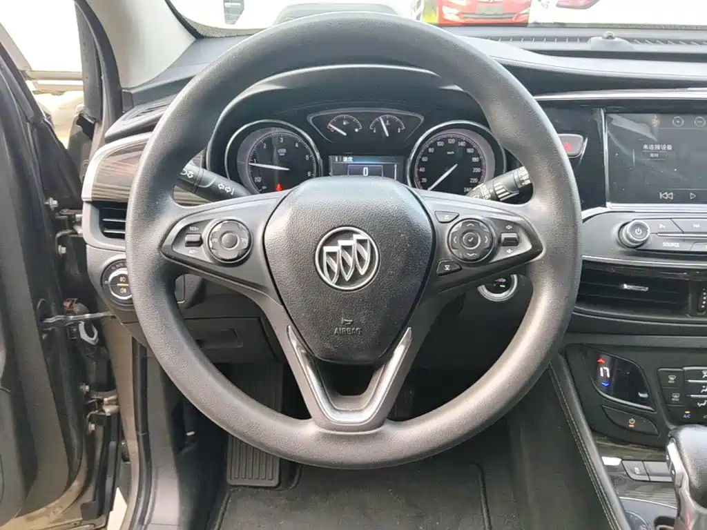 Buick Envision Plus — фото 11