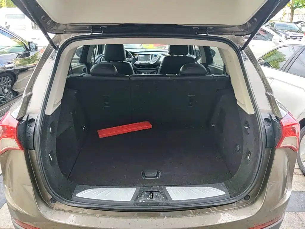 Buick Envision Plus — фото 19