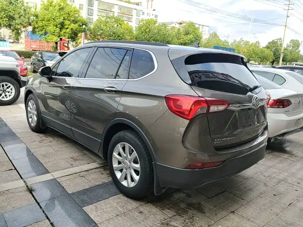 Buick Envision Plus — фото 5