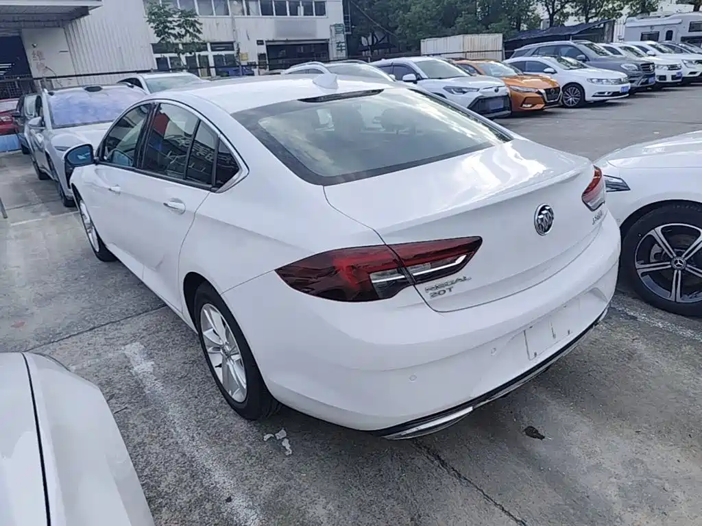 Buick Regal — фото 5