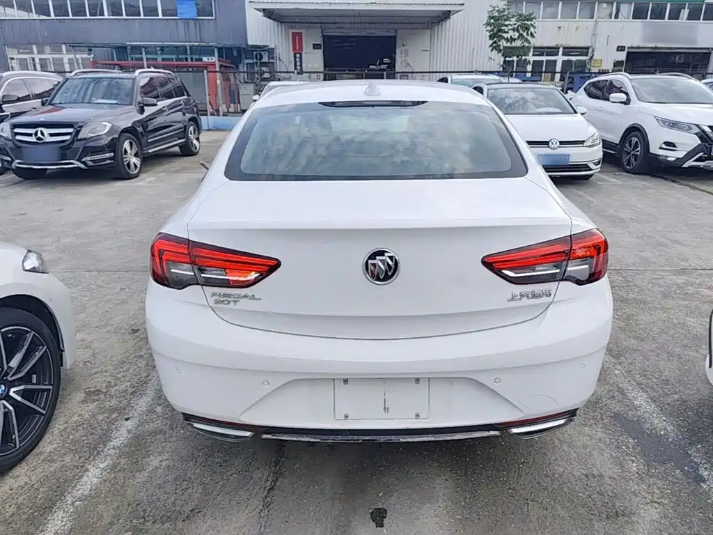 Buick Regal — фото 6