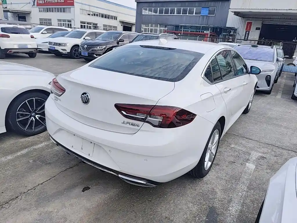 Buick Regal — фото 7