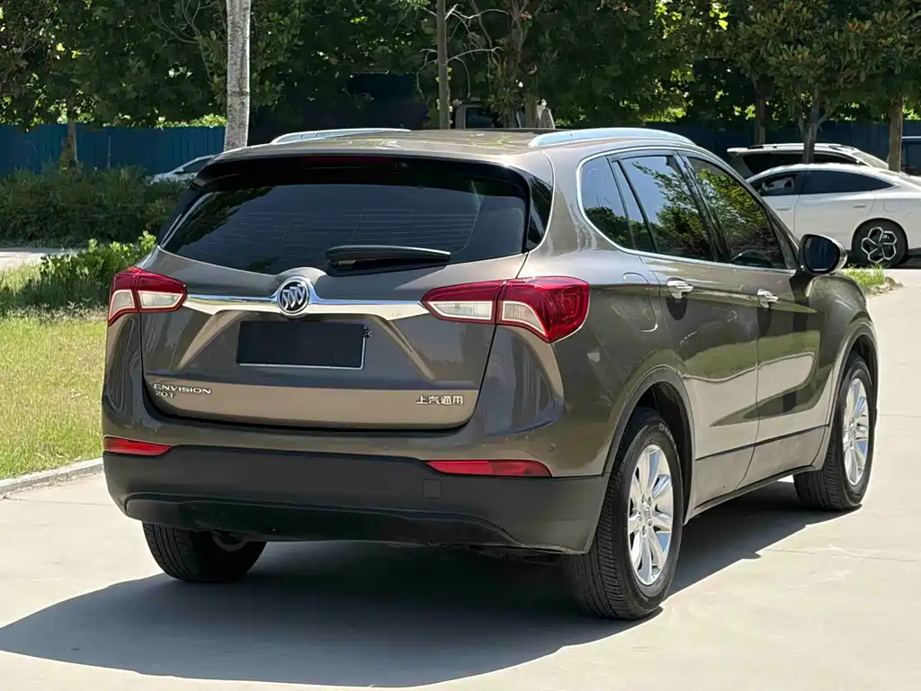 Buick Envision Plus — фото 14