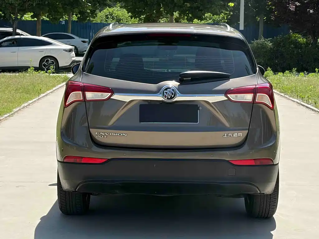 Buick Envision Plus — фото 15