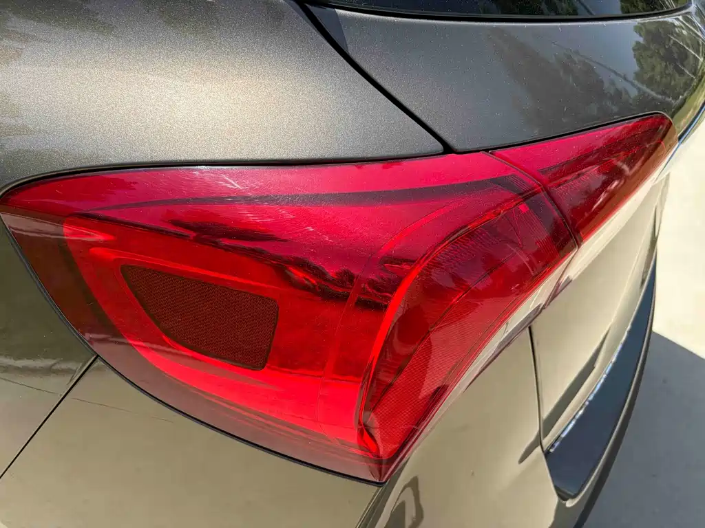 Buick Envision Plus — фото 10