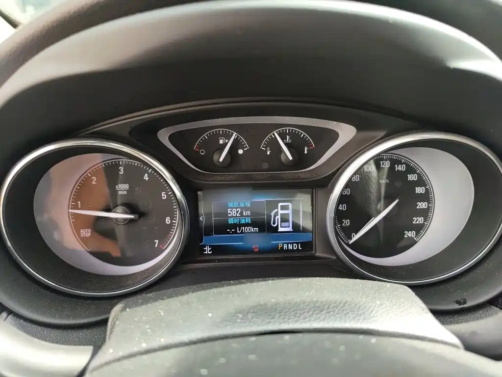 Buick Envision Plus — фото 4